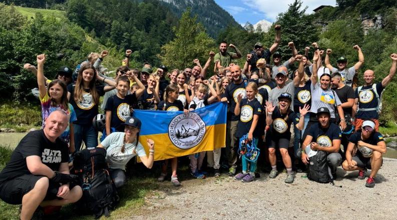 Group photo in the mountains